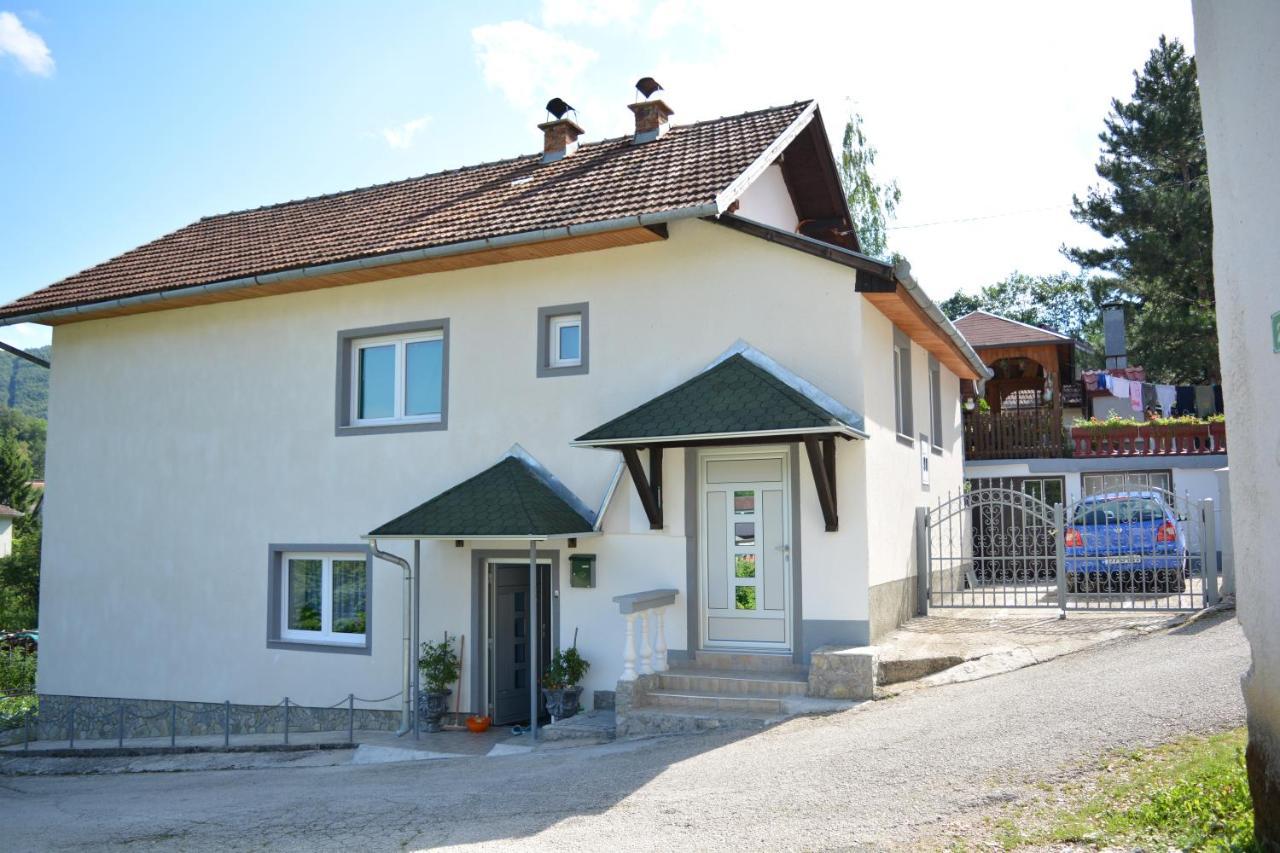 Apartman Adna Kulen Vakuf Dış mekan fotoğraf